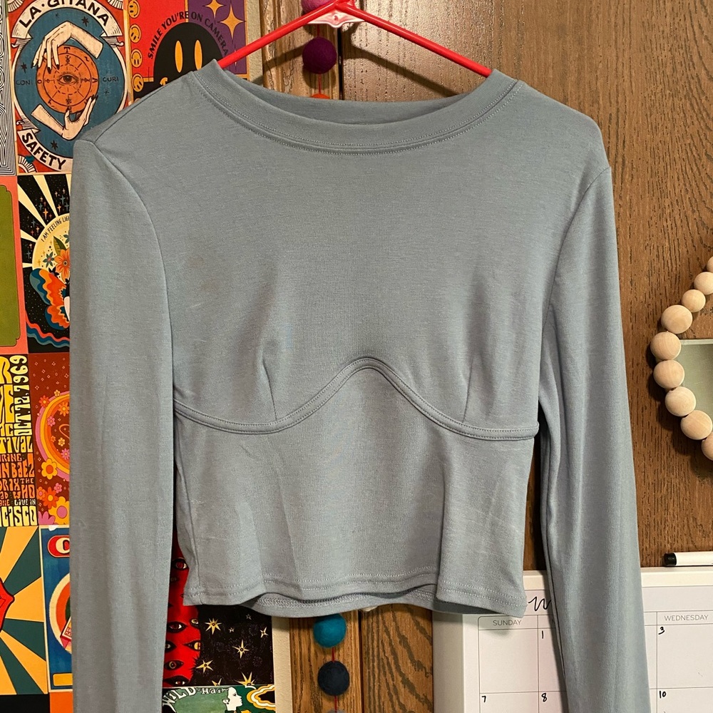 LONG SLEEVE CROP